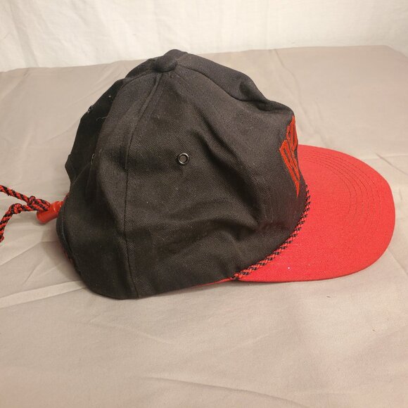 Red Bull Mens OS Red/Black Ball Cap Hat Strap Back K Products - Picture 4 of 6